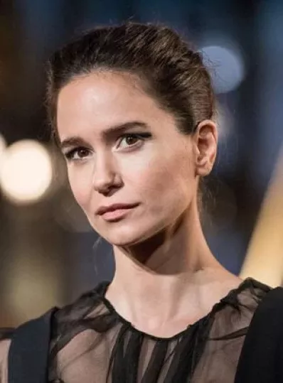 Katherine Waterston