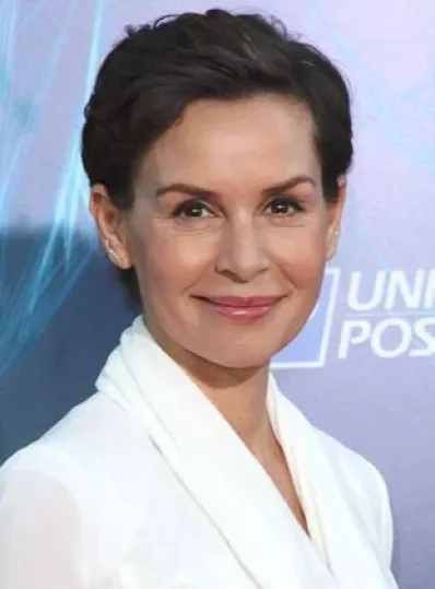 Embeth Davidtz