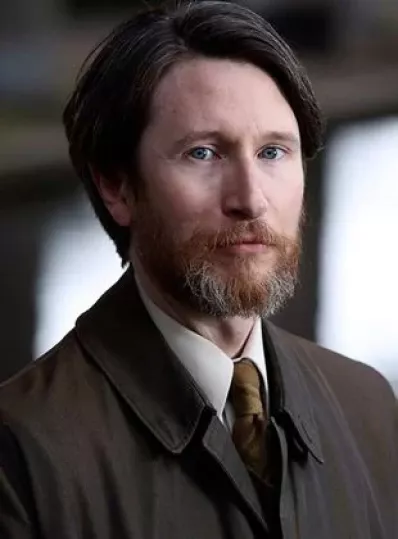 Jonathan Aris