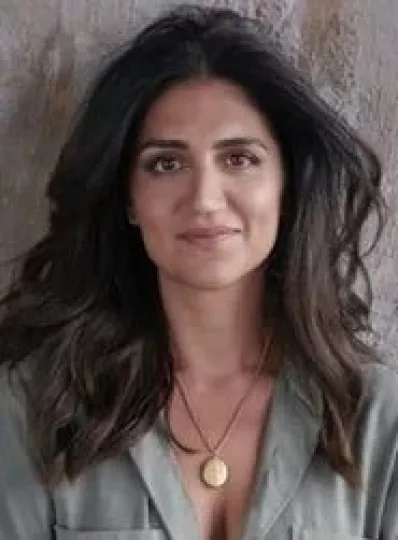 Leila Farzad